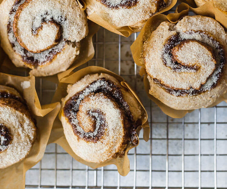 Vegan Pumpkin Spice Cinnamon Roll Muffins