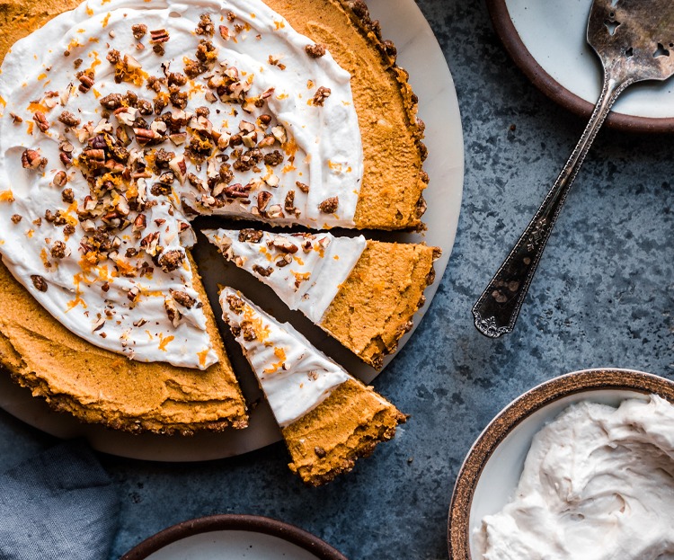 Vegan Pumpkin Cream Tart with Gingersnap Crust