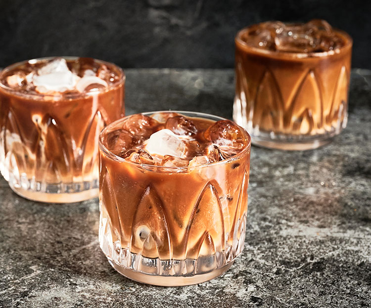 Coconutmilk Holiday Nog White Russian